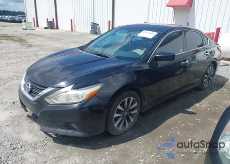 2017 Nissan Altima 2.5 Sv z USA, uszkodzony, nr VIN 1N4AL3AP9HC175470